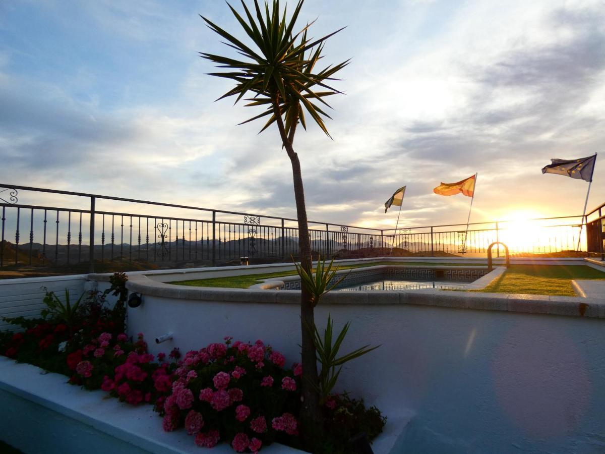 Hotel Sierra De Huesa Exteriér fotografie